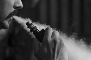 El papel de la nicotina en los líquidos vaper: ¿cómo afecta la experiencia de vapeo?